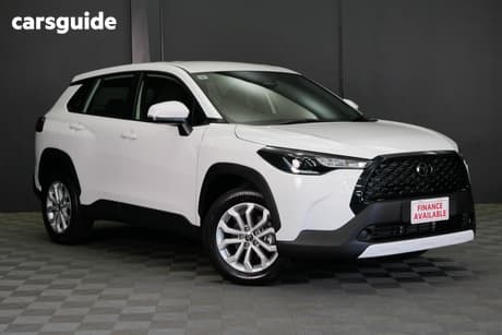 White 2023 Toyota Corolla Cross Wagon Gx 2Wd