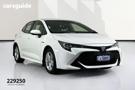 White 2022 Toyota Corolla Hatchback Sx Hybrid