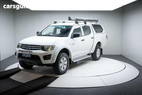 White 2012 Mitsubishi Triton Double Cab Utility Glx (4X4)