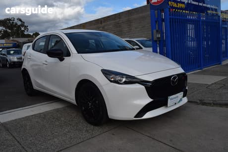 White 2025 Mazda 2 Hatchback G15 Evolve