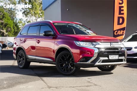 Red 2020 Mitsubishi Outlander Wagon Es 7 Seat (2Wd)