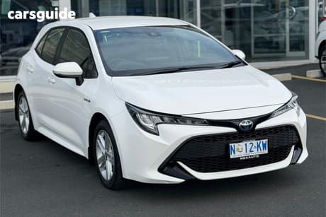 White 2020 Toyota Corolla Hatchback Ascent Sport (Hybrid)