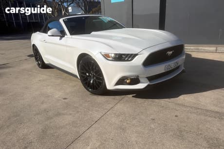 White 2017 Ford Mustang Convertible 2.3 Gtdi