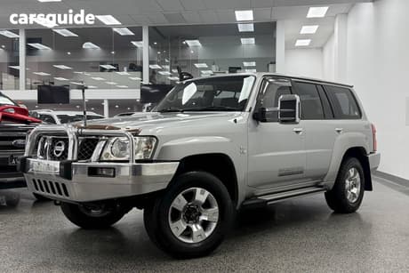 Silver 2010 Nissan Patrol Wagon St (4X4)