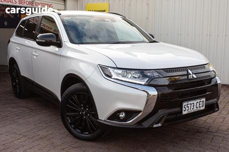 White 2020 Mitsubishi Outlander Wagon Black Edition 7 Seat (2Wd)