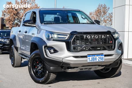 Silver 2025 Toyota Hilux Double Cab Pick Up Gr-Sport (4X4)