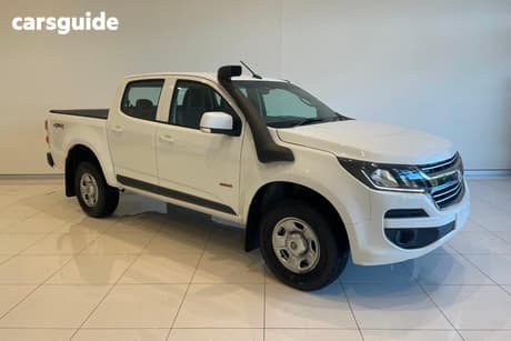 White 2017 Holden Colorado Crew Cab Pickup Ls (4X4)
