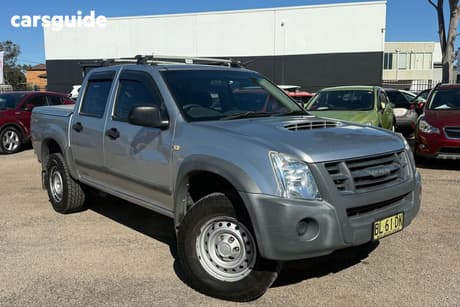 Silver 2011 Isuzu D-MAX Crew Cab Utility Sx (4X2)