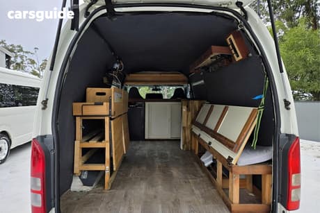 White 2012 Toyota HiAce Commercial CAMPERVAN, 3.0L DIESEL, 2 SOLAR PANELS,