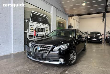 Black 2014 Toyota Crown Sedan Majesta (Hybrid)