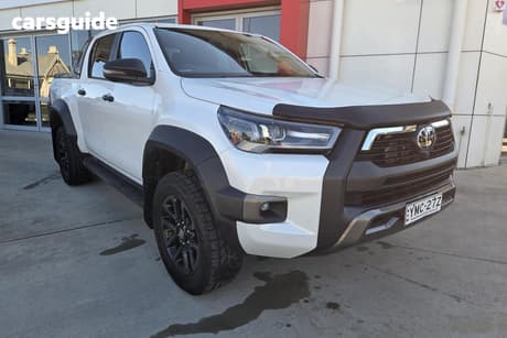 White 2024 Toyota Hilux Double Cab Pick Up Rogue (4X4)