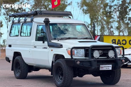 White 2015 Toyota Landcruiser Workmate (4X4) 11 Seat