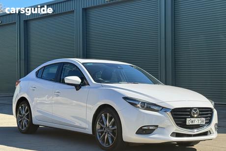 White 2018 Mazda 3 Sedan Sp25 Astina