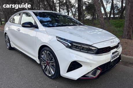 White 2022 Kia Cerato Hatchback Gt