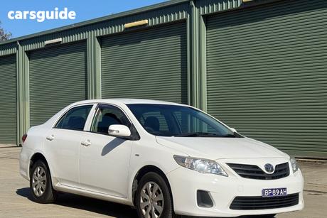 White 2012 Toyota Corolla Sedan Ascent