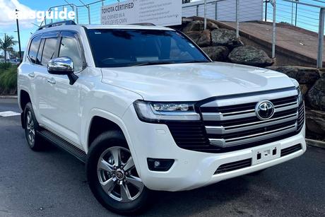 White 2022 Toyota Landcruiser Wagon Lc300 Sahara (4X4)