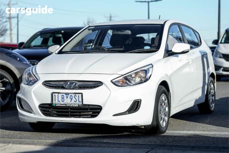 White 2017 Hyundai Accent Hatchback Active