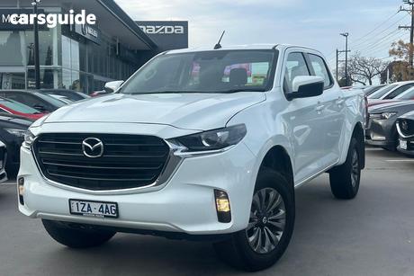 White 2024 Mazda BT-50 Dual Cab Pick-up Xt (4X4)