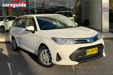 White 2021 Toyota Corolla Wagon Fielder (Hybrid)