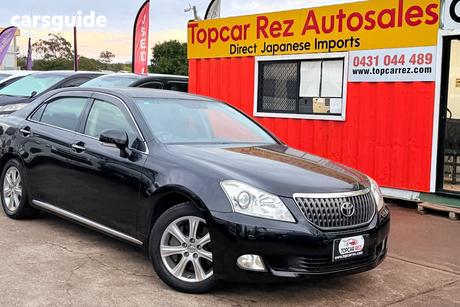 Black 2012 Toyota Crown Sedan
