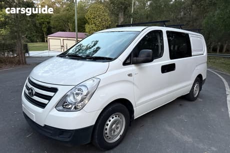 White 2017 Hyundai Iload Van
