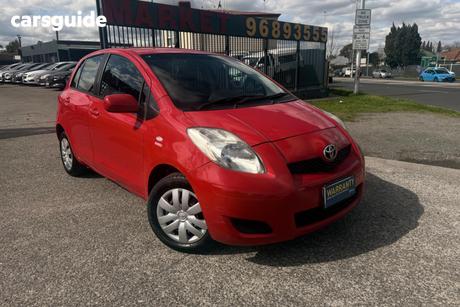 Red 2010 Toyota Yaris Hatchback Yr