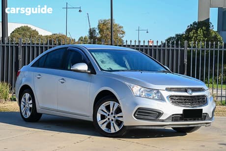 Silver 2015 Holden Cruze Sedan Equipe