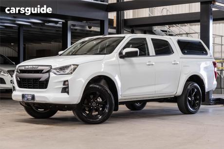 White 2020 Isuzu D-MAX Crew Cab Utility Ls-M (4X4)