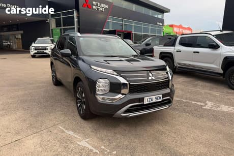 Grey 2025 Mitsubishi Outlander Wagon Ls 7 Seat (2Wd)