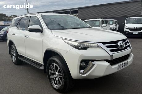White 2017 Toyota Fortuner Wagon Crusade