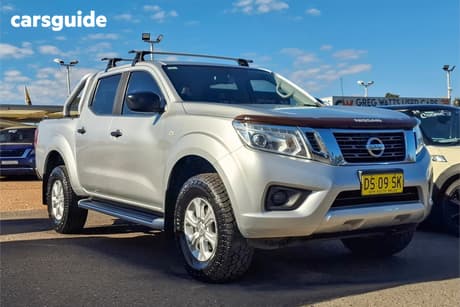 Silver 2018 Nissan Navara Dual Cab Pick-up Sl (4X4)