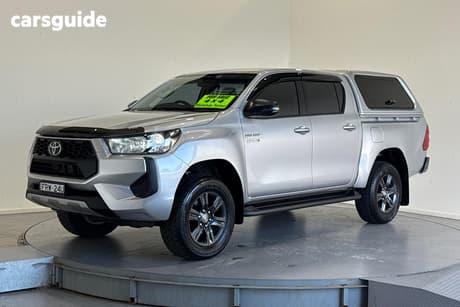 Silver 2025 Toyota Hilux Double Cab Pick Up Sr (4X4)