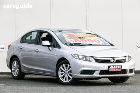 Silver 2014 Honda Civic Sedan Vti-L