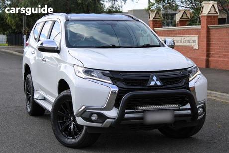 White 2019 Mitsubishi Pajero Sport Wagon Black Edition (4X4) 7 Seat