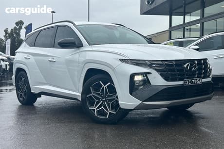 White 2022 Hyundai Tucson Wagon Elite (Awd)