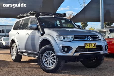 Silver 2015 Mitsubishi Challenger Wagon (4X4)
