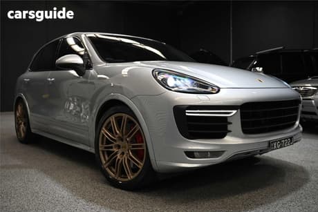 Silver 2015 Porsche Cayenne Wagon Gts