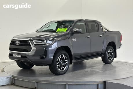 Grey 2022 Toyota Hilux Double Cab Pick Up Sr5 (4X4)