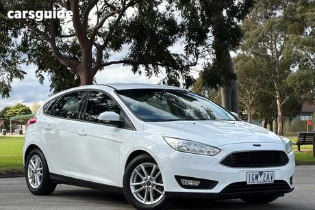 White 2016 Ford Focus Hatchback Trend