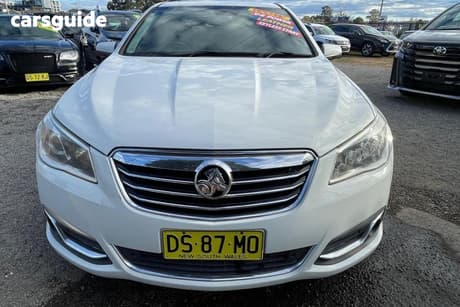 White 2015 Holden Calais Sedan V VF II