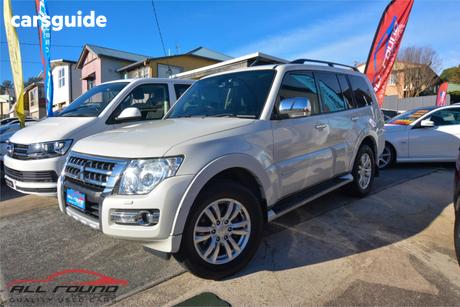 White 2017 Mitsubishi Pajero Wagon Exceed Lwb (4X4)