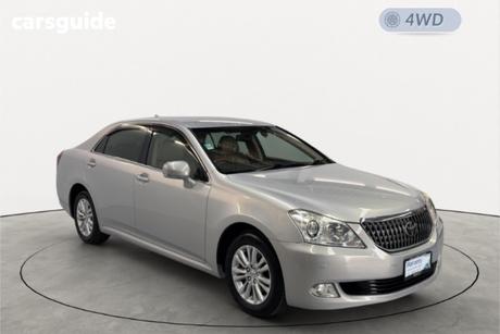 Silver 2011 Toyota Crown Sedan MAJESTA 4WD I-FOUR