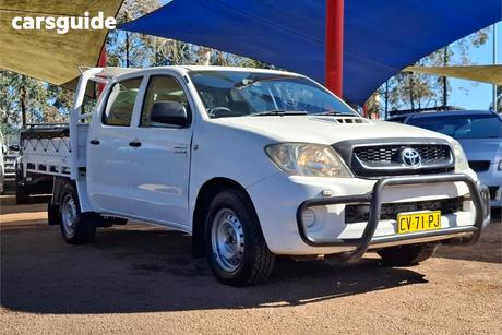 White 2009 Toyota Hilux Dual Cab Pick-up Sr