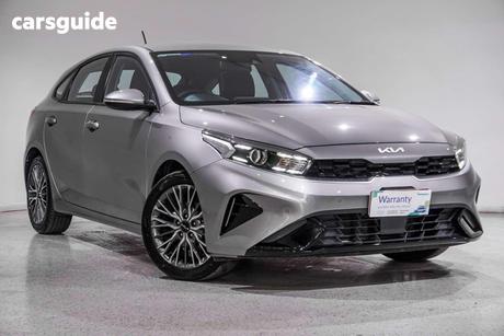 Grey 2024 Kia Cerato Hatchback Sport+