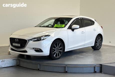 White 2018 Mazda 3 Hatchback Sp25 Astina