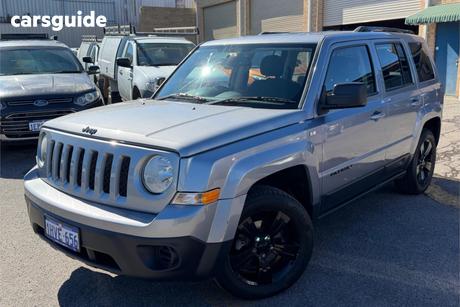 Silver 2015 Jeep Patriot Wagon Blackhawk