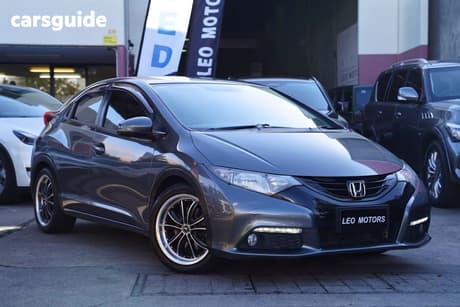 Grey 2014 Honda Civic Hatchback Vti-S