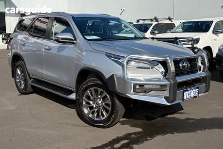 Silver 2025 Toyota Fortuner Wagon Crusade