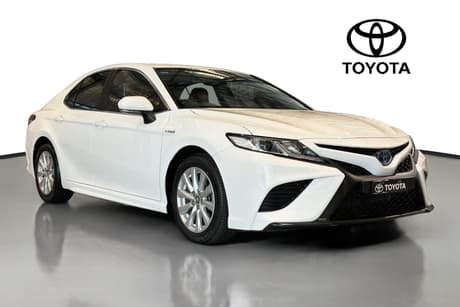 White 2018 Toyota Camry Sedan Ascent Sport (Hybrid)