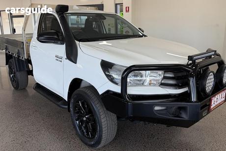 White 2023 Toyota Hilux Cab Chassis Sr (4X4)